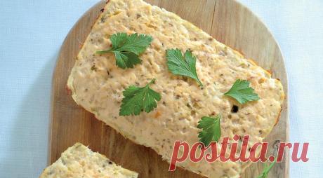 Митлоф из индейки
Белое мясо индейки – одно из самых диетических. Любители «пожирней и погуще» за это его не любят и прибегают к разным ухищрениям, чтобы подогнать под свой вкус. Закачивают растопленное сливочное масло в большие кулинарные шприцы и делают тушке «масляные» инъекции. Или шпигуют кусочками сала, или пеленают в полоски бекона. В общем, издеваются как могут. Мы […]
Читай пост далее на сайте. Жми ⏫ссылку выше