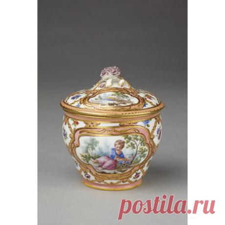 Pot a sucre Hebert | Sèvres porcelain factory | V&A Search the Collections