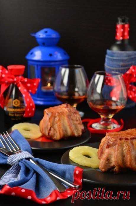 Мясные бомбы с ананасами