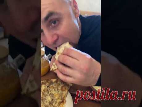 Лагмаджо. Вкусная лепешка с мясом. Ереван,