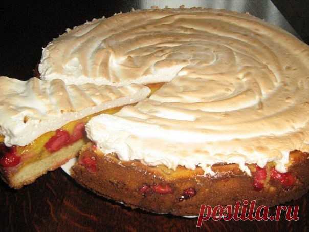 Вишневый пирог со взбитыми белками — Домашняя кулинария
