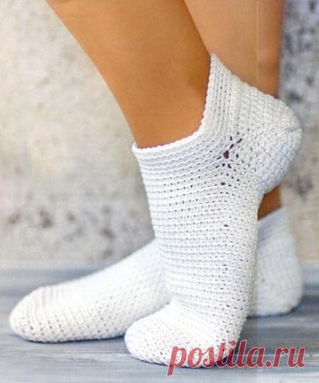 Белые носочки, связанные крючком | Вязание крючком, схемы вязания, бесплатное вязание крючком
