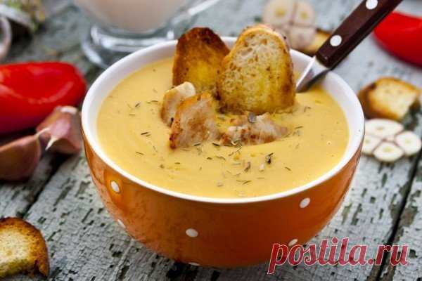 Сливочный суп с курицей и гренками — королевский обед!