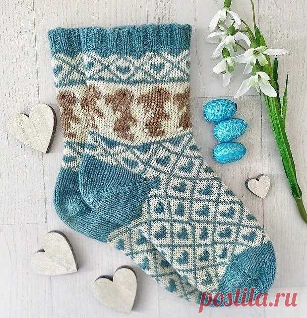 Носочки спицами, симпатичный узор как для взрослых, так и для детей