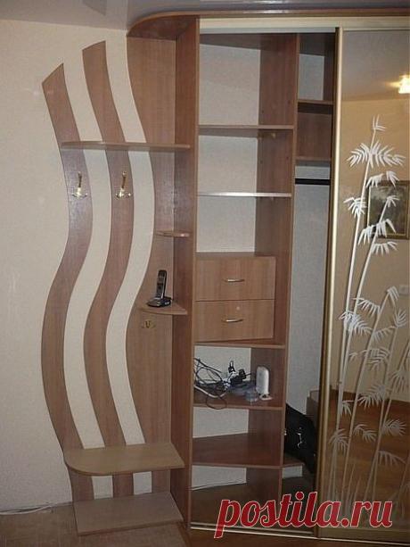 Шкафы-купе в прихожую на заказ по разумным ценам.