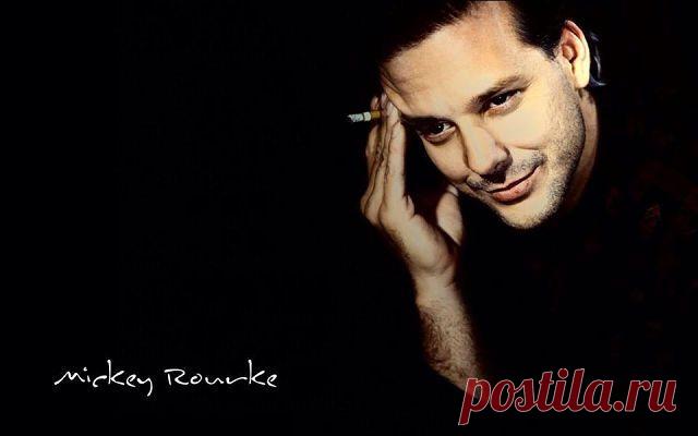 Дела шли у меня чудесно, но у меня не было благодарности — ни к деньгам, ни к карьере, ни к собственному здоровью, ни к моей удивительно красивой женщине. Жизнь в шкуре Микки Рурка причиняла ужасную боль". Микки Рурк