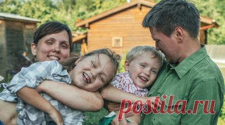 «Стоит рассмотреть расширение налоговых преференций»: Матвиенко предложила освободить многодетные семьи от уплаты НДФЛ. В рамках мер по улучшению демографической ситуации в России нужно создать экосистему для комфортной жизни семей с детьми, например освободить многодетных граждан от уплаты подоходного налога. С такой инициативой выступила спикер Совфеда Валентина Матвиенко. Как полагают эксперты, инициатива может стать серьёзным подспорьем для родителей, но потребует значительного объёма…