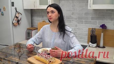 НИ ОДНОЙ ТРЕЩИНКИ! ЛЁГКИЙ НЕЖНЫЙ РУЛЕТ к ЧАЮ | Кулинарим с Таней