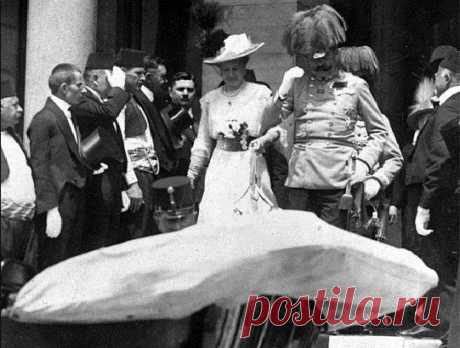 За что убили эрцгерцога Франца Фердинанда 
 


Убийство летом 1914 года прямого наследника австро-венгерского престола, эрцгерцога Франца Фердинанда официально считается поводом, из-за которого была развязана Первая мировая война.
Вместе с су…