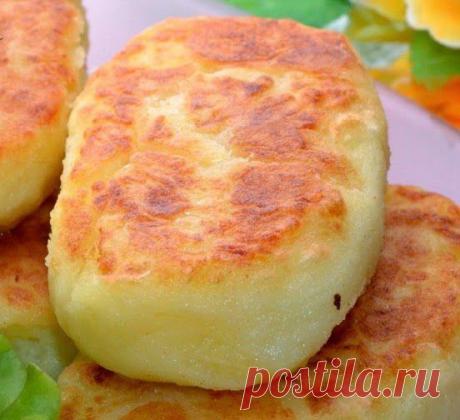 КАРТОФЕЛЬНЫЕ КОТЛЕТКИ С СЫРОМ