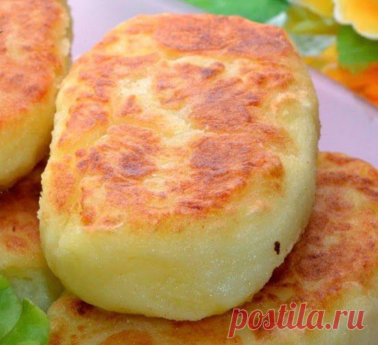 КАРТОФЕЛЬНЫЕ КОТЛЕТКИ С СЫРОМ