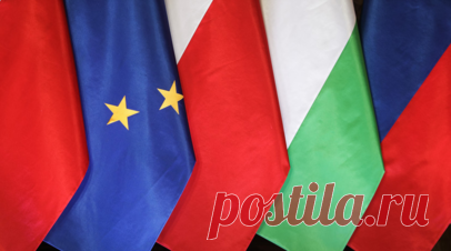 Политолог оценил шансы Венгрии, Польши, Чехии и Словакии победить ЕС в суде. Политолог, советник директора Российского института стратегических исследований Дмитрий Буневич в беседе с RT отметил, что репутация и у Венгрии, и у Польши, а теперь и у Чехии и Словакии в Брюсселе весьма неоднозначная. Читать далее