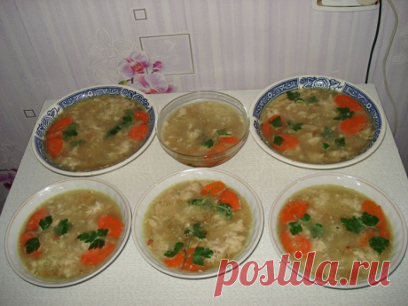 Новогодний рецепт — Холодец 


Поделюсь своим опытом приготовления вкусного холодца, наша семья любит это блюдо, на Новый год, конечно, холодец всегда на столе. Трудностей минимум, а результат отличный. Понятно, что каждая хозяй…
