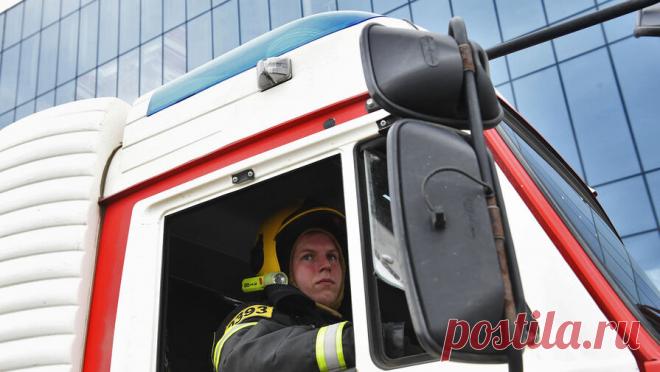 В центре Петербурга обрушилось перекрытие дома. В историческом центре Санкт-Петербурга на Гороховой улице произошло обрушение перекрытия между четвертым этажом и чердаком в одной из квартир во время ремонтных работ. Об этом пишет РИА Новости. По информации администрации Центрального ...