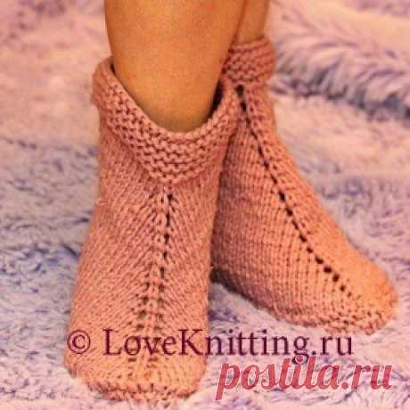 ВЯЖЕМ...Тапочки на двух спицах