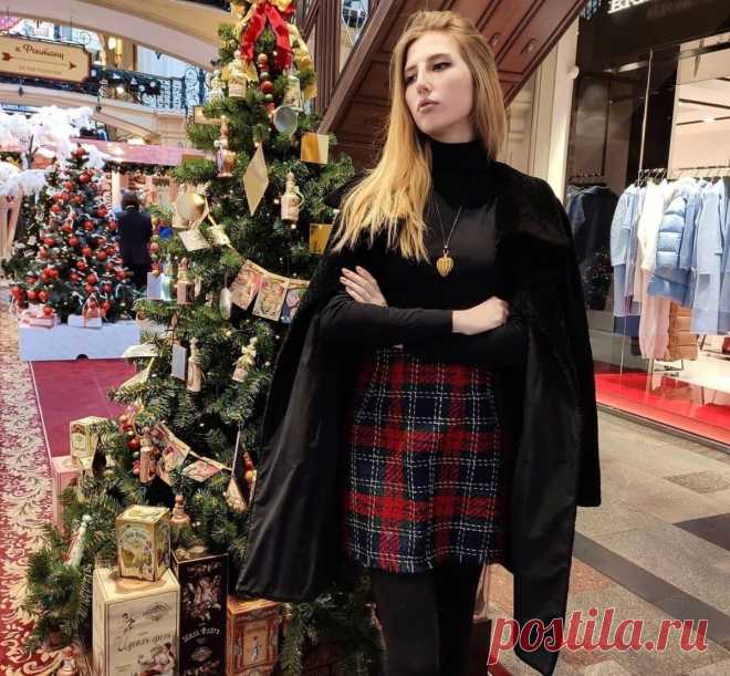 ГУМ – ярмарка невест России? Прогулялась по новогоднему ГУМу: действительно, очень много красивых девушек | Соло-путешествия | Яндекс Дзен