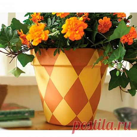 👌 Декор цветочных горшков - 8 мастер-классов, увлечения и хобби Моя мама очень любит комнатные цветы. На ее подоконниках можно увидеть и кактусы, и орхидеи, и другие известные и не очень растения. При всей своей любви к цветам, она совсем не об...