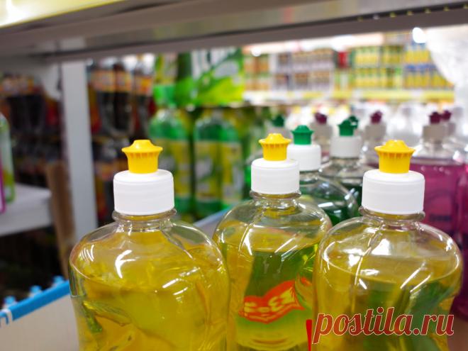 Чем заменить химический гель для мытья посуды Уход за посудой – это одно из самых важных и актуальных на каждый день занятий. Гель для мытья посуды в значительной мере упрощает этот процесс, но так ли он безопасен? Если большинство химических средств с такой легкостью справляются с жиром и микробами, как они влияют на наш организм? В этой стать