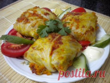 Голубцы, запеченые в духовке.