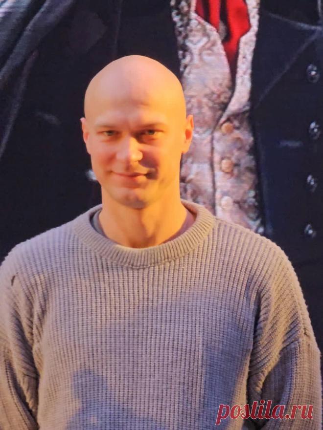 Что читает Юра Борисов? #актёр #юраборисов #пушкин #фильм #пророк #кино #русскоекино #хомякон #241222 #actor #yuraborisov #pushkin #prophet #movie #ru... — Wibes Что читает Юра Борисов? #актёр #юраборисов #пушкин #фильм #пророк #кино #русскоекино #хомякон #241222 #actor #yuraborisov #pushkin #prophet #movie #ru...