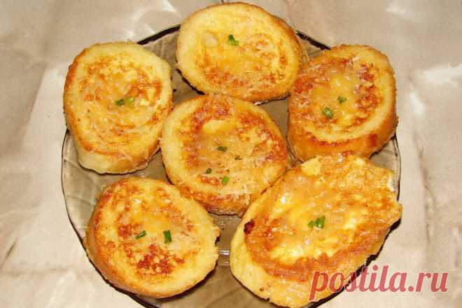 Не выбрасывайте чёрствый хлеб! Приготовьте эти ГРЕНКИ, они ВКУСНЕЕ свежих булочек! - Я готовлю Как часто так случается, что купленный ещё вчера батон черствеет, и никто из домашних уже не хочет к нему притрагиваться. Что ж, у рачительной хозяйки выход всегда найдётся...