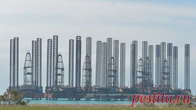 Землетрясение произошло в Каспийском море, толчки ощущались в Баку и Актау. В городе Баку произошло сильное землетрясение. Об этом сообщает корреспондент РИА Новости. По информации Европейского сейсмоцентра, магнитуда составила 5,7. Эпицентр сейсмического явления находился в Каспийском море. "Землетрясение ...