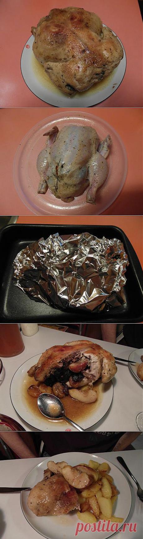 Курица, запеченная с яблоком, курагой и черносливом | 4vkusa.ru