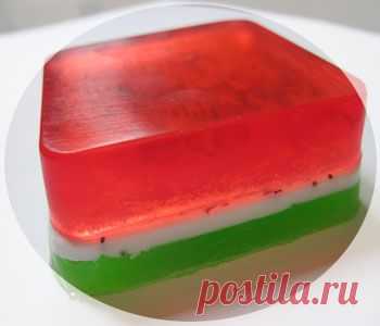 Мастер-класс по мылу ручной работы «Арбузное настроение»