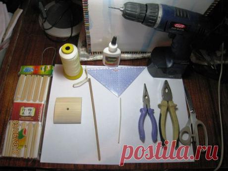 ПОДСТАВКА ДЛЯ КУКОЛ