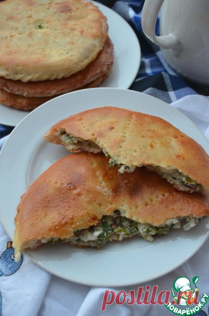 Лепешки с рисом, луком и яйцом