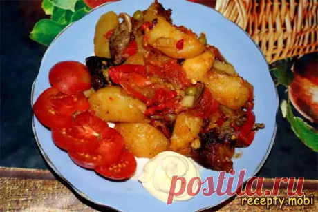 Рагу с куриными сердечками и картофелем

✅Ингредиенты
сердце куриное – 500 г; 
картофель – 500 г; 
баклажаны – 2 шт; 
соль – 2 ч. л; 
болгарский перец (мясистый) – 2 шт; 
помидоры – 300 г; 
зеленый горошек – 1 б; 
масло подсолнечное – 100 г; 
черный молотый перец – 0,5 ч. л.