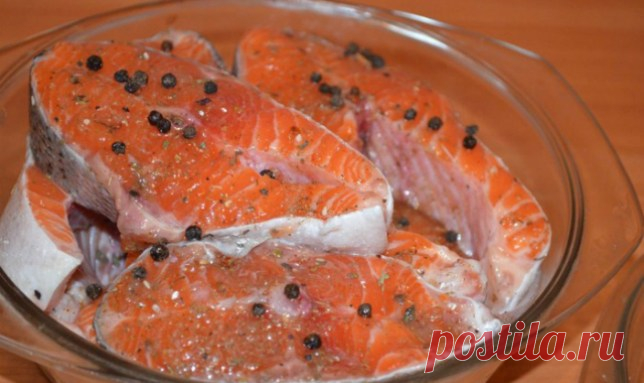 Солим рыбу вкусно и оригинально! Рыбку можно так солить любую! Дело вкуса. — Копилочка полезных советов