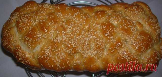 Хала из шести жгутов и покрытая кунжутом. - Давайте потанцуем или танцы у плиты!