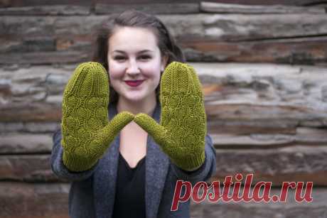 Chestnut Mittens by Knox Mountain Knit Co.