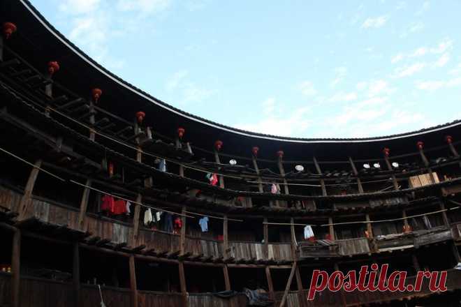 Один мой день
Тулоу (Китай Провинция Фуцзянь)