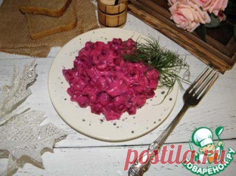 Свекла в молочном соусе - кулинарный рецепт
Свекла
Свекла (вареная , или запеченная) — 700 г
Соус
Молоко — 500 мл
Масло сливочное — 40 г
Мука пшеничная — 40 г
Соль (по вкусу) — 0,75 ч. л.
Орех мускатный — 0,25 ч. л.

Источник: https://www.povarenok.ru/recipes/show/142827/