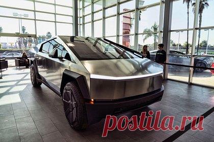 В Европе могут запретить продажи Tesla Cybertruck. Электрический пикап Tesla Cybertruck оказался опасен для пешеходов и других участников дорожного движения. Так, специалисты некоммерческой организации Европейский совет по транспортной безопасности заявили, что Cybertruck вряд ли получит одобрение для продажи в Европе — виной всему слишком прочный корпус.