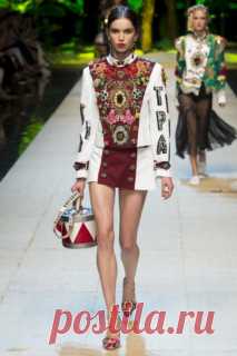 Dolce & Gabbana коллекция | Коллекции весна-лето 2017 | Милан | VOGUE