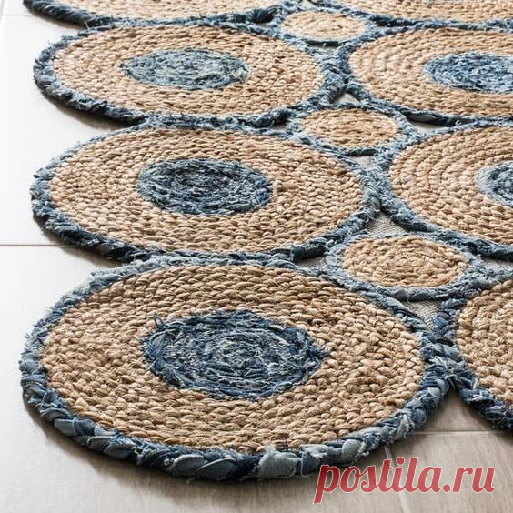 Ковры ручной работы - из того, что найдете у себя в шкафу! Утилизация старых вещей!Примеры и идеи для воплощения! | Юлия Жданова | Яндекс Дзен