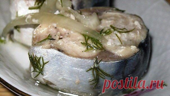 Сагудай из скумбрии. Сто раз так делала... Пальчики оближешь.

Спешу поделиться наивкуснейшим рецептом засолки рыбы. При этом абсолютно нехлопотным и простым. Рыба получается ОБАЛДЕННАЯ! Всем кто любит рыбу советую приготовить, больше скажу,прямо настаиваю ПРИГОТОВИТЬ))
Сагудай-это закуска из свежей рыбы, распространенная на севере России.
Итак, нам понадобится на 3 скумбрии:

3-4 луковицы, 3 ст. л соли, 1 ст. л сахара, 1/2 стакана раст. масла,1/2 стакана 9% уксуса (можно ...