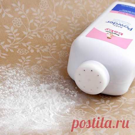 11 способов применения присыпки, которая пригодится не только для ухода за ребенком