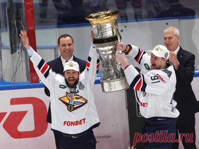 Песни Владимира Сидорова о хоккейном клубе "Металлург"