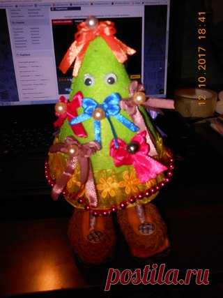 новогодняя елочка-топотушка