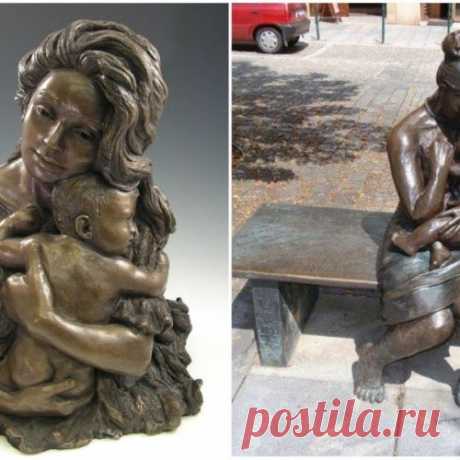 12 волшебных памятников мамам