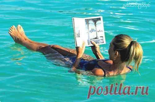 Соскучились по морю??? .... Наберите в ванну воды... Добавьте морской соли....
Поставьте вентилятор и направьте струю воздуха на себя!!!
Закройте глаза и наслаждайтесь!!!
...Вопли детей сойдут за крики чаек!!!