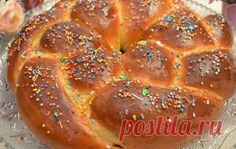 Пасхальное кольцо с тремя начинками