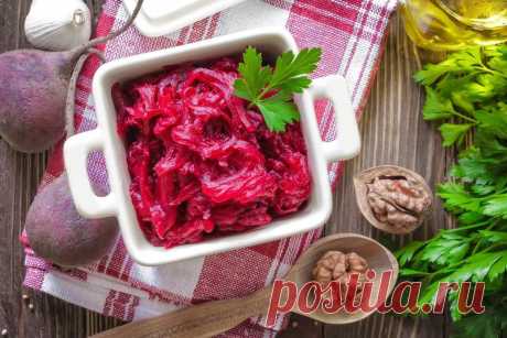 Вкуснейшие салаты из свеклы: вкусные и недорогие рецепты | Вкусно-ешка | Пульс Mail.ru Свекла прекрасно сочетается со многими продуктами. Лучшие сочетания – сыр Фета или Брынза, яблоки, чернослив и орешки. Я подготовила для вас...