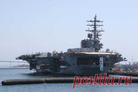 USS Ronald Reagan at Coronado | Ships, Lighthouses, Castles, Windmills