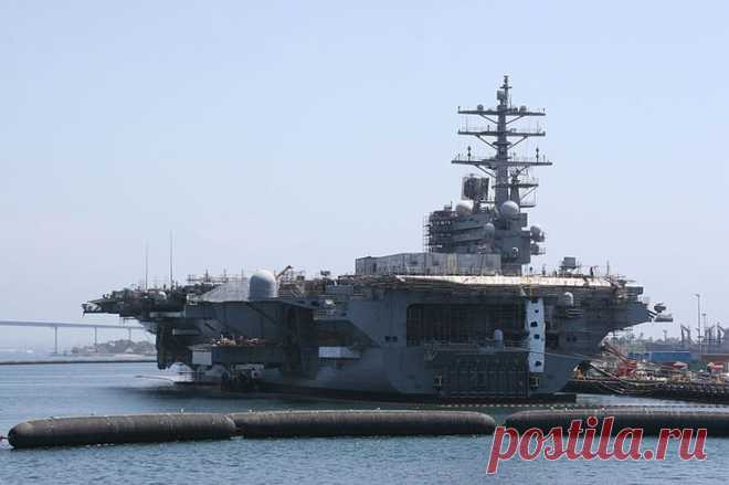 USS Ronald Reagan at Coronado | Ships, Lighthouses, Castles, Windmills