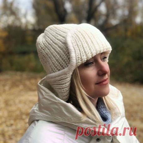 Описание двусторонней шапки-ушанки полупатентной резинкой
от автора @mothers.knitting
⠀
Размер 54-58.
Пряжа для шапки:
Yarna Peru (Италия)25%беби альпака, 45% меринос, 30% полиакрил
50г/60м
Расход: 150г(3 мотка)
Для кеттлевки и завязочек:
пух норки длинный ворс 50г/350м
(Или Alize lanagold classik 100г/240м)-25-30г
Спицы 4 мм(40см ) и чулочные
Спицы 3,5 мм(100см) для кеттлевки
⠀
Ушки( 2 одинаковые детали)
Набираем 19 петель и вяжем полупатентной резинкой 3 ряда. В 4 ряду д...